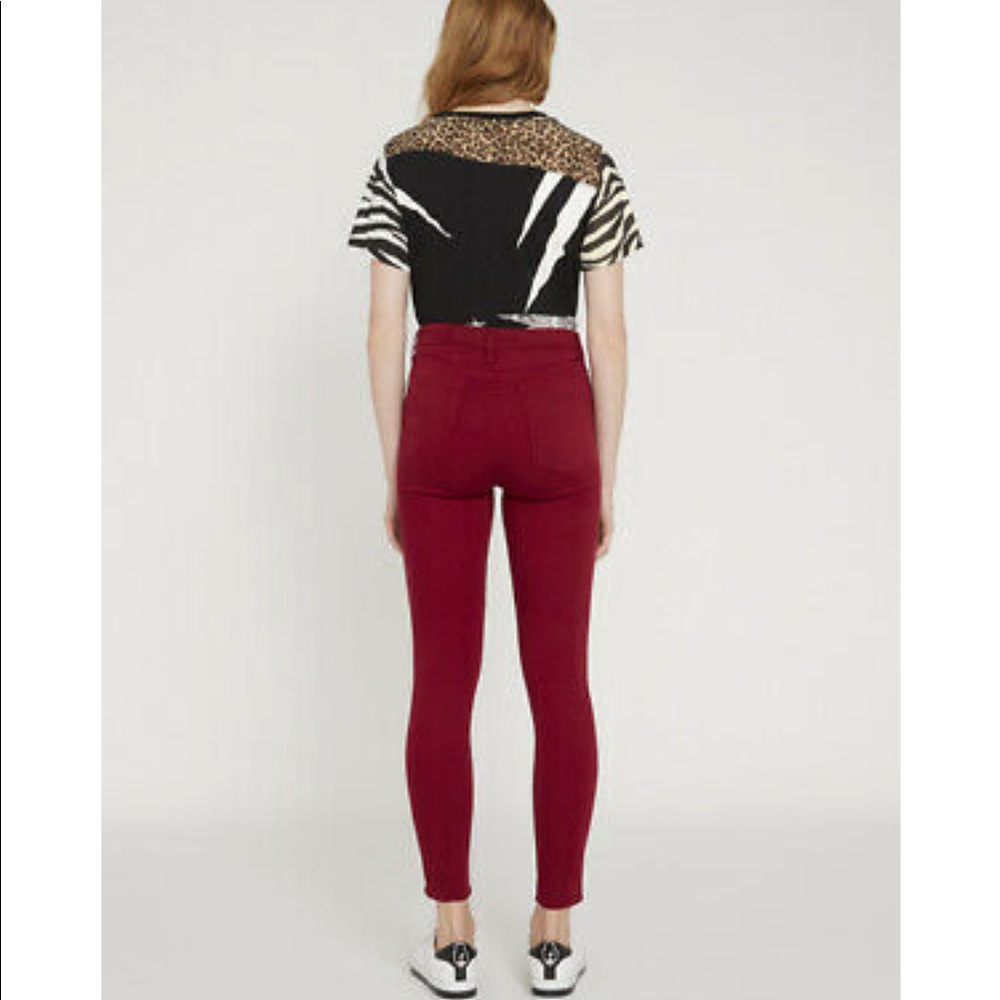 Alice + Olivia Kiss Patchwork Graphic Tee - Picture 7 of 14